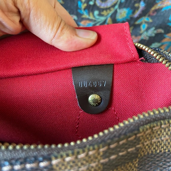 Authentic Louis Vuitton Speedy 30 in Damier Ebene - Made in France - EUC! - Picture 14 of 16